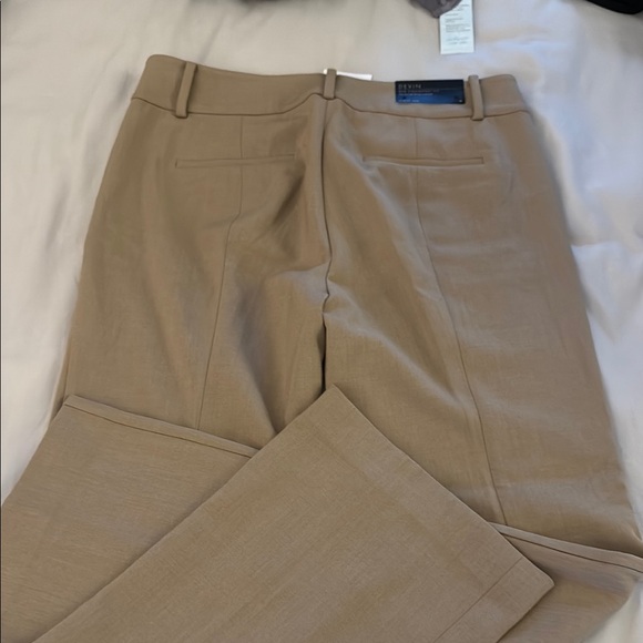 Ann Taylor Tan Trousers with Belt Loops and Tapered Fit - Picture 6 of 6